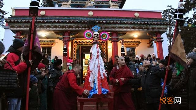 蒙古族过农历年还是藏历年？