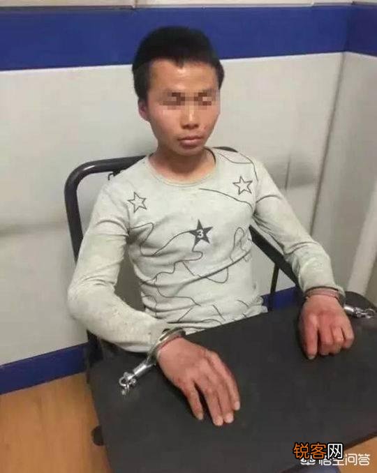 武汉面馆砍头案一审杀人者宣判死缓,仅赔偿受害者家属2.5万元,你怎么看？