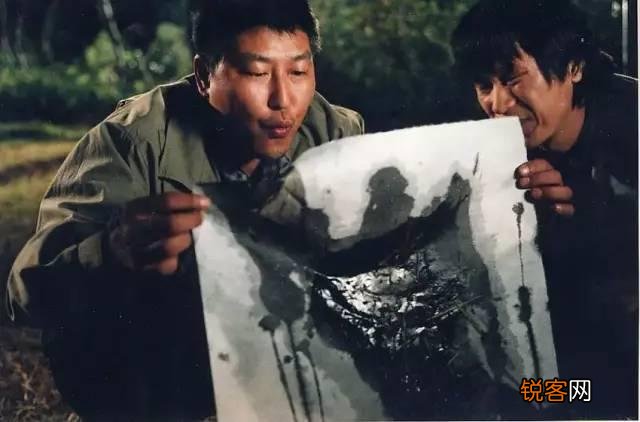 《杀人回忆》中后期抓住的朴海日到底是凶手吗？