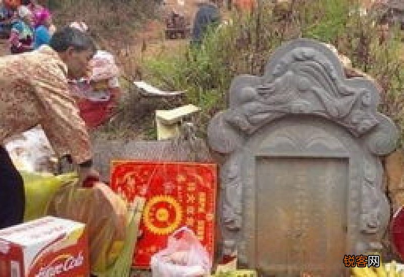 新坟是不是要清明前上坟
