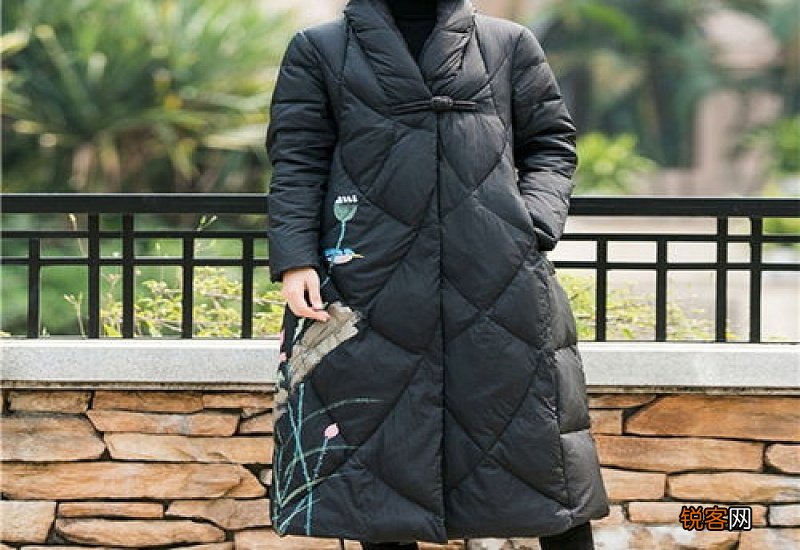 羽绒服可以用洗衣机脱水吗