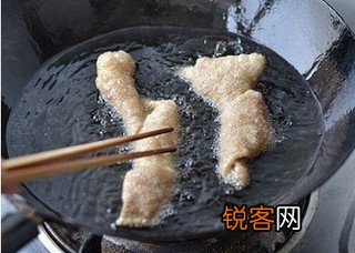 凉拌炸猪皮