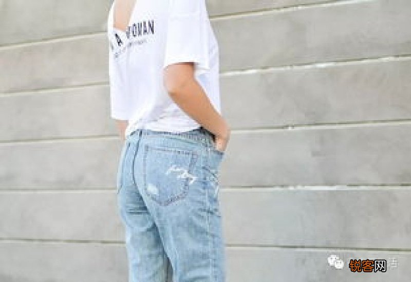 夏季衣服发黄怎么办