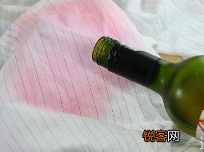 如何去除葡萄酒渍?衣服上的红葡萄酒渍怎么洗