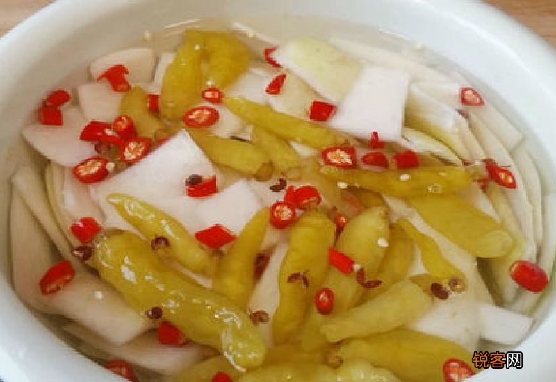 泡菜酸了还能吃吗