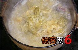 酸菜五花肉