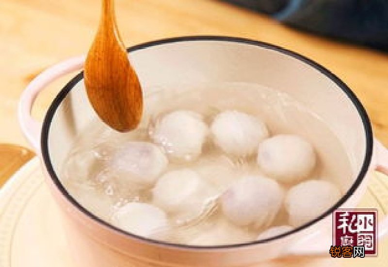 煮汤圆是等水烧开了在下还是一开始就下
