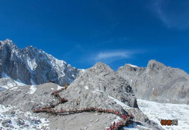 爬玉龙雪山需要准备哪些东西