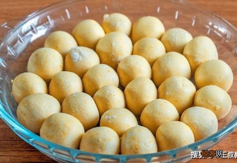 小汤圆煮好后怎么让他不粘在一起