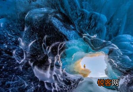 冰岛的冰洞又称大冰洞、蓝冰洞 全天然形成非常美丽