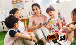 我喜欢玩秋千用英语怎么说 秋千用英语怎么说