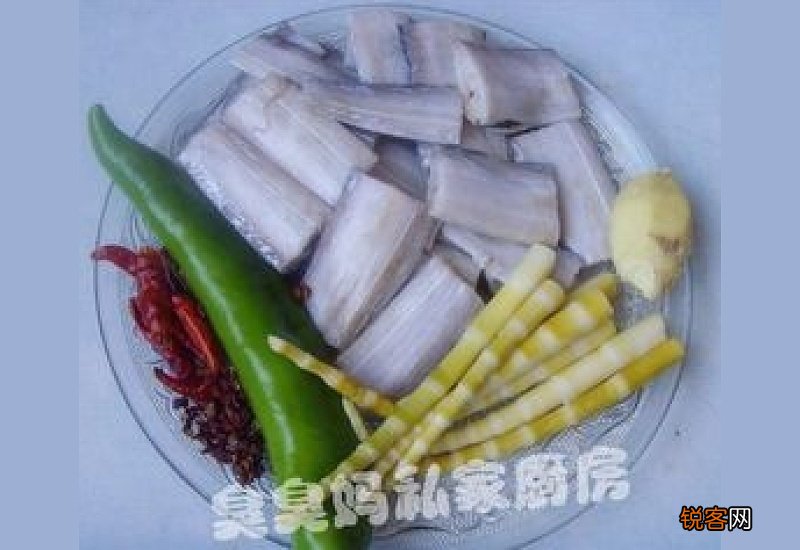 鱼青酿胶笋 青椒鱼怎么做