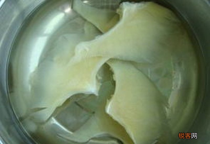 鸡煲鱼翅的做法窍门 鸡浮焖鱼翅