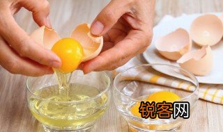 一个鸡蛋的蛋清和蛋黄哪个更重? 鸡蛋的蛋清和蛋黄哪个重一点