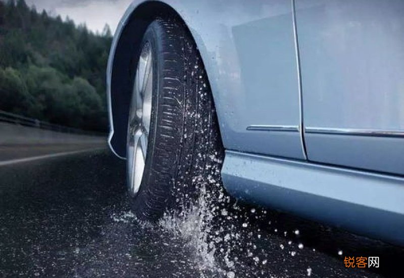 下雨天是不是不适合提车