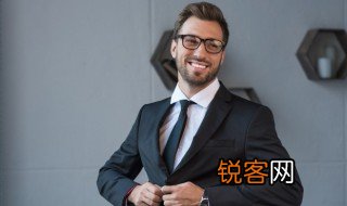 风度翩翩什么意思 风度翩翩的意思