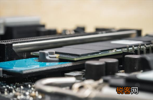 SSD价格降至谷底 此时不买更待何时？