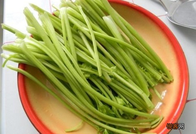 芹菜素馅饺子怎么调馅窍门 芹菜素馅饺子怎么调馅