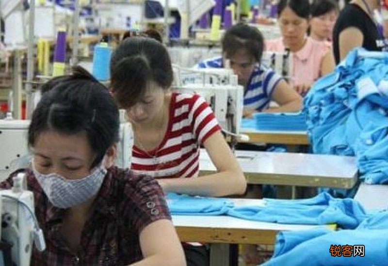 两廊一圈的两廊是什么地方
