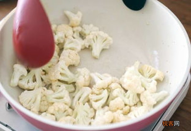 绿色菜花煮几分钟可以吃