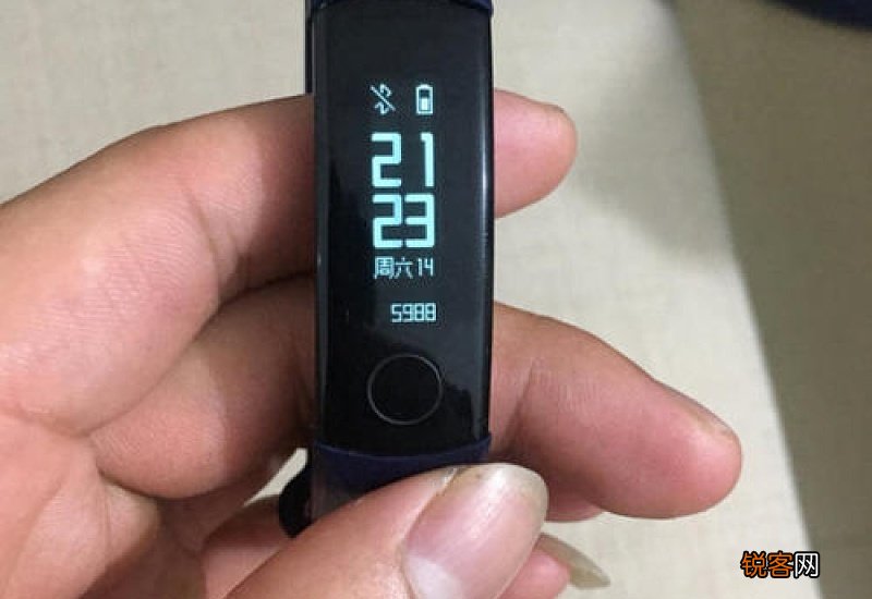 华为手环4怎么接电话 华为手环4怎么接电话和微信