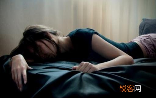 职场女性逛商场能提高自身魅力