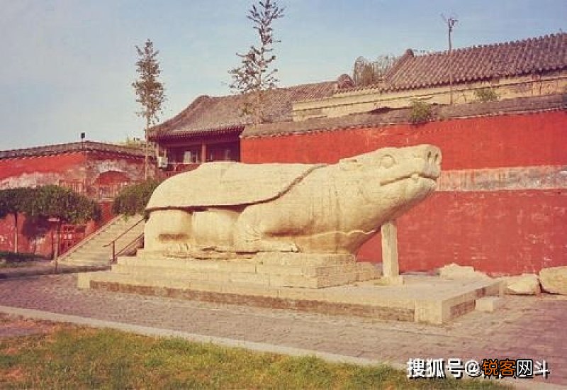 在我国古建筑中多用什么作为排水口的装饰