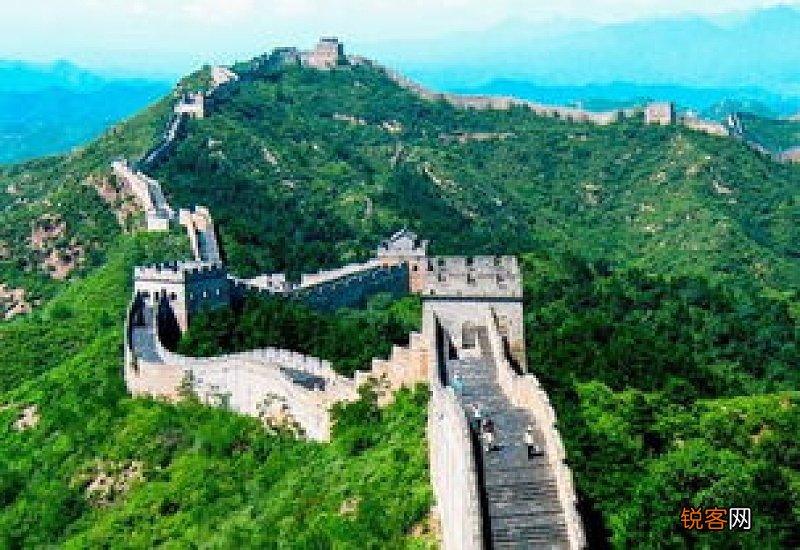 长城是由什么材料建成的