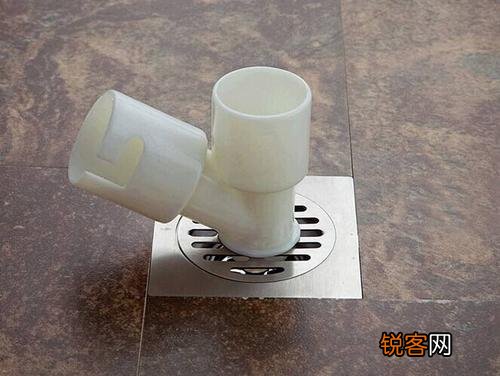 洗衣机积水是什么原因