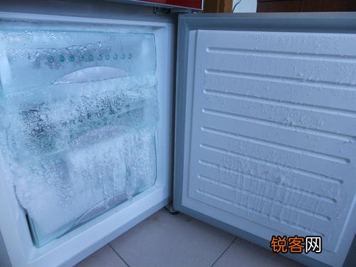 冰箱一直不停机是什么原因,请师傅上门不怕坑了