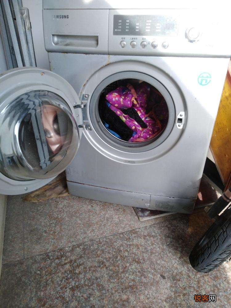 洗衣机进水口漏水怎么办 为什么洗衣机漏水