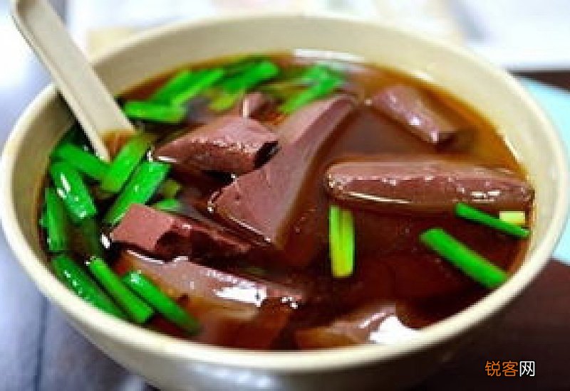 猪血怎么做麻辣烫好吃 麻辣猪血汤