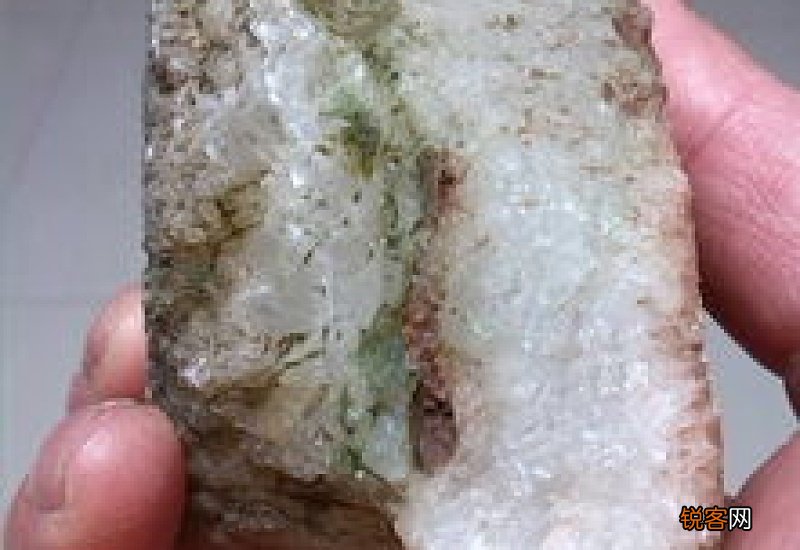 石英岩与石英砂岩区别