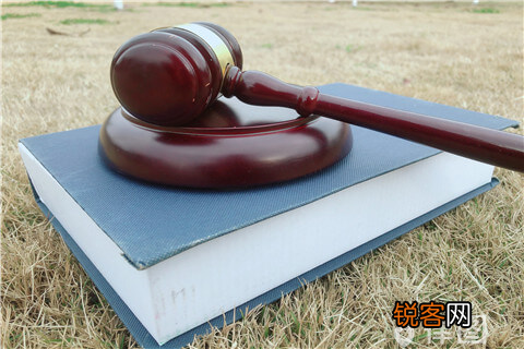构成抢夺罪可以适用假释吗判几年 构成抢夺罪可以适用假释吗