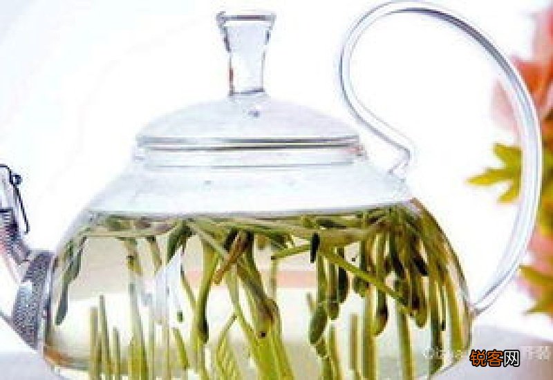 金银花泡水喝伤胃吗