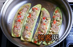 肉酱奶酪烤茄子
