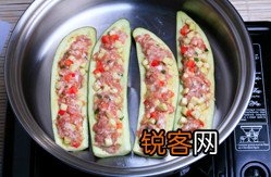 肉酱奶酪烤茄子