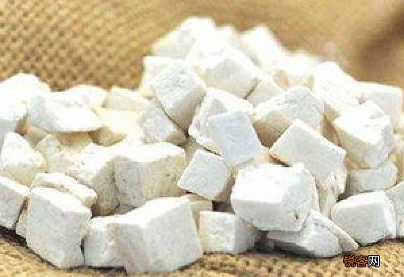 白茯苓泡水喝能治脱发吗