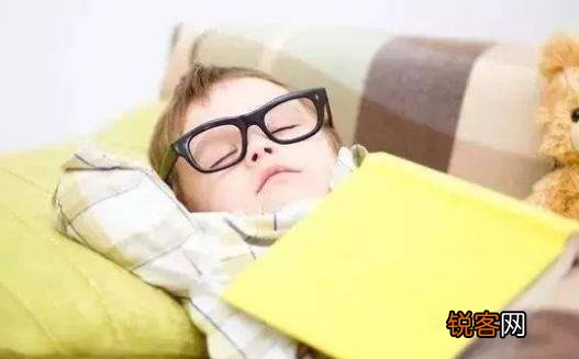 适合在公司午睡的有效妙招 正确午睡的注意事项