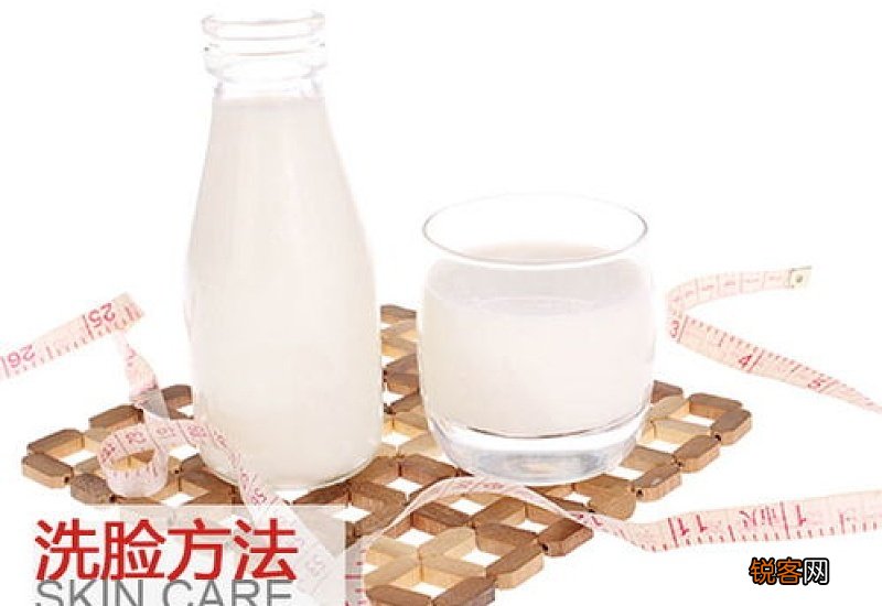 母乳洗脸后要用清水洗掉吗