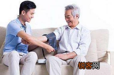 中老年男性血压易升高 四种食物帮你降血压