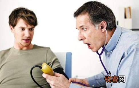 中老年男性血压易升高 四种食物帮你降血压