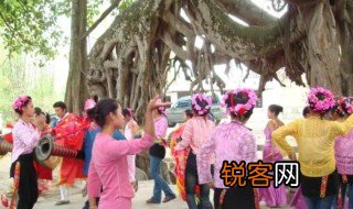 载歌载舞什么意思 载歌载舞简单释义