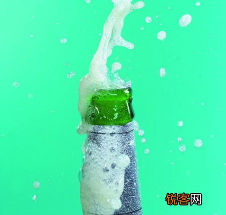 冰啤酒能消暑是误传七类人夏天不能喝冰啤酒