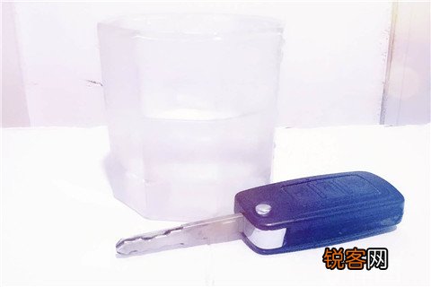父亲因醉驾拘役儿子可以当兵吗？