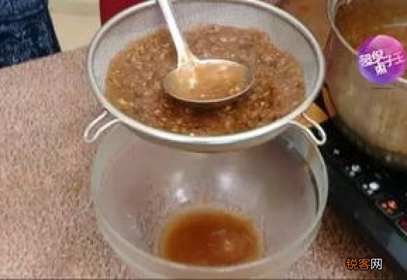 秋梨膏太稠了可以加水再熬吗