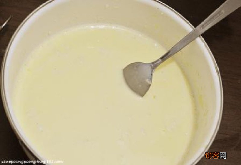 奶油冻成块了还能用吗 奶油冻成块了还能用吗怎么办