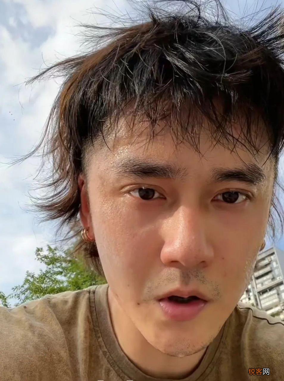 蒋劲夫现状如何隐婚生子了吗 蒋劲夫真的家暴了吗