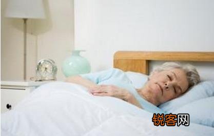 老人贫血 或是疾病征兆