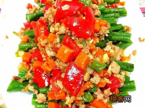 红蔬肉酱炒长豆